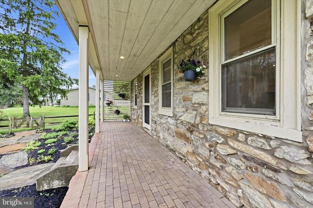 1255 VALLEY RD, Coatesville, PA 19320