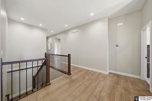 10614 Majestic Lane, Lincoln, NE 68527