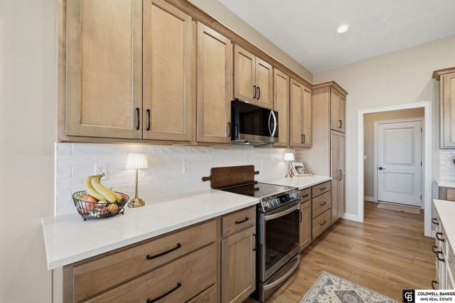 10614 Majestic Lane, Lincoln, NE 68527