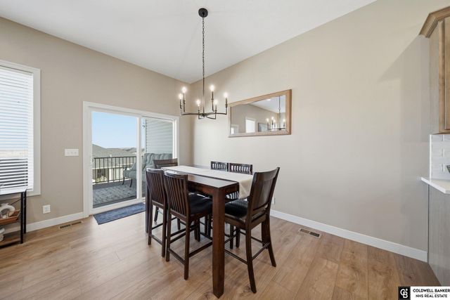 10614 Majestic Lane, Lincoln, NE 68527