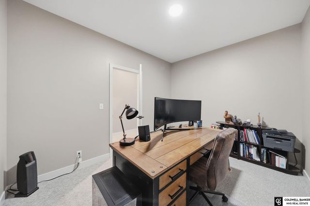 10614 Majestic Lane, Lincoln, NE 68527