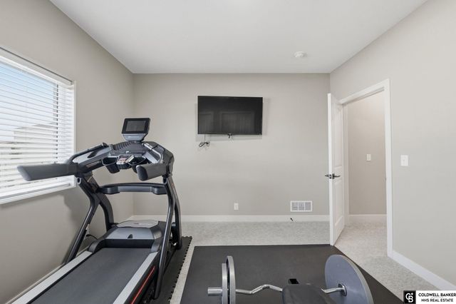 10614 Majestic Lane, Lincoln, NE 68527