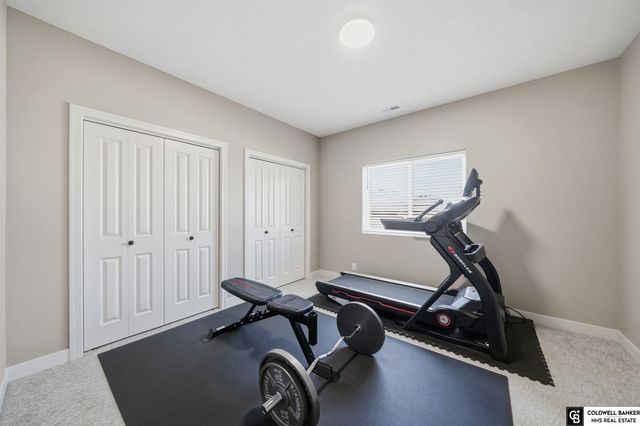 10614 Majestic Lane, Lincoln, NE 68527