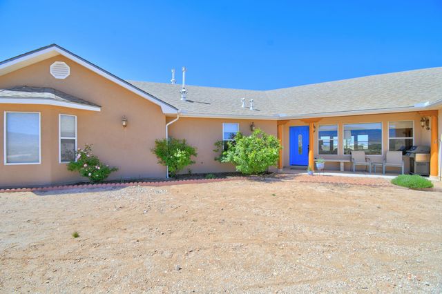 22 Recato Loop, Belen, NM 87002