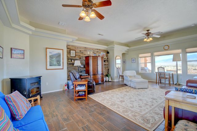 22 Recato Loop, Belen, NM 87002