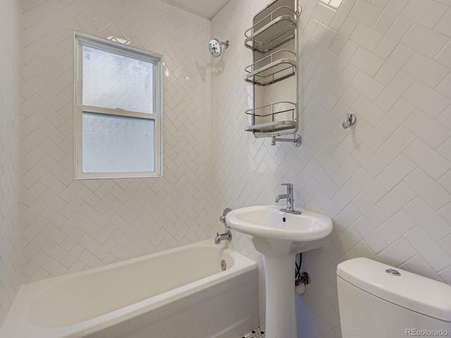 3334 W 37th Avenue, Denver, CO 80211