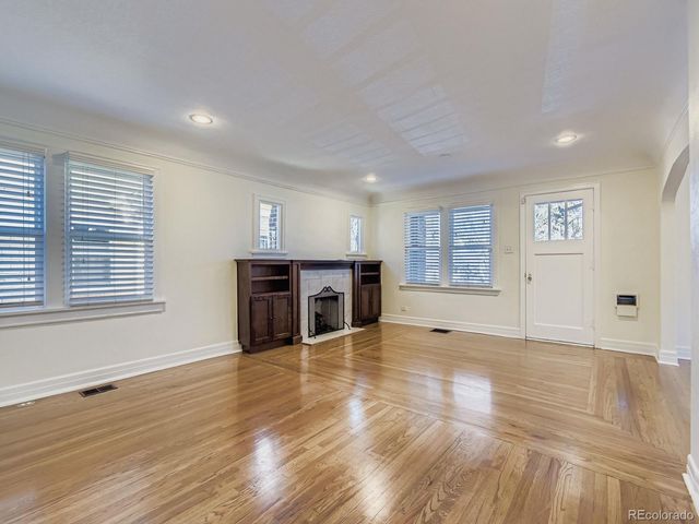 3334 W 37th Avenue, Denver, CO 80211