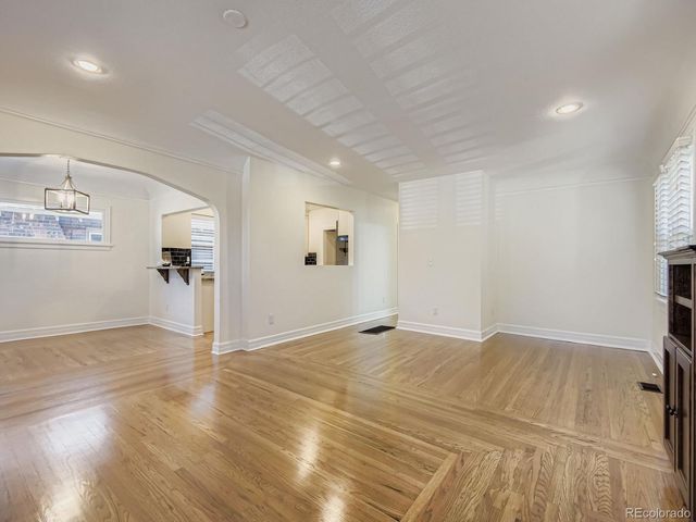 3334 W 37th Avenue, Denver, CO 80211