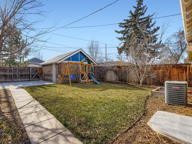 3334 W 37th Avenue, Denver, CO 80211