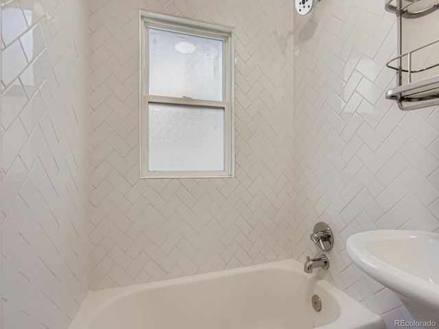 3334 W 37th Avenue, Denver, CO 80211