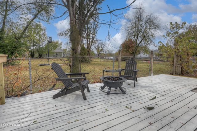 1713 Indiana Avenue, Joplin, MO 64804
