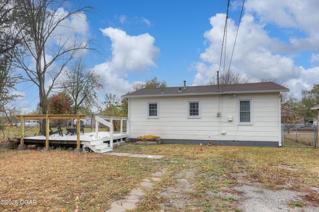 1713 Indiana Avenue, Joplin, MO 64804