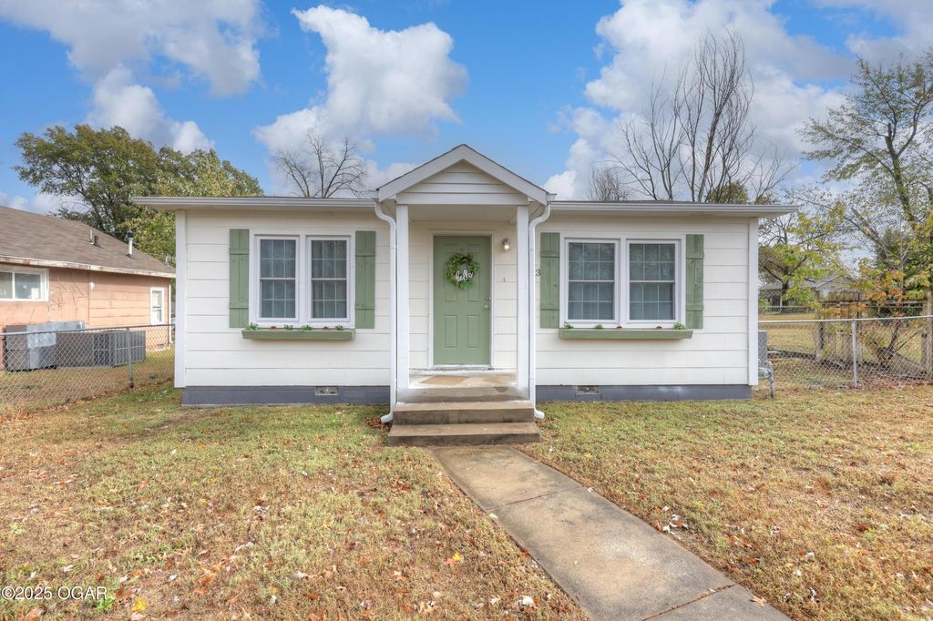 1713 Indiana Avenue, Joplin, MO 64804