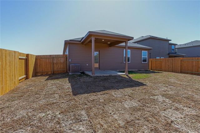 520 Republic DR, Liberty Hill, TX 78642