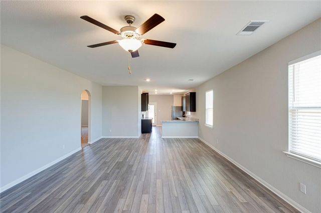 520 Republic DR, Liberty Hill, TX 78642