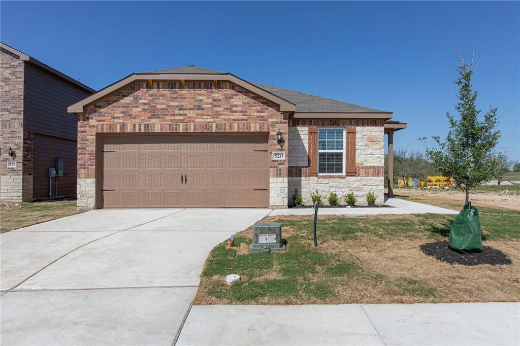 520 Republic DR, Liberty Hill, TX 78642