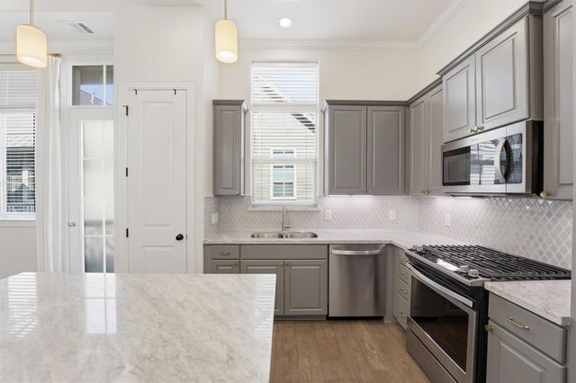 2117 Naomi Street B, Houston, TX 77054