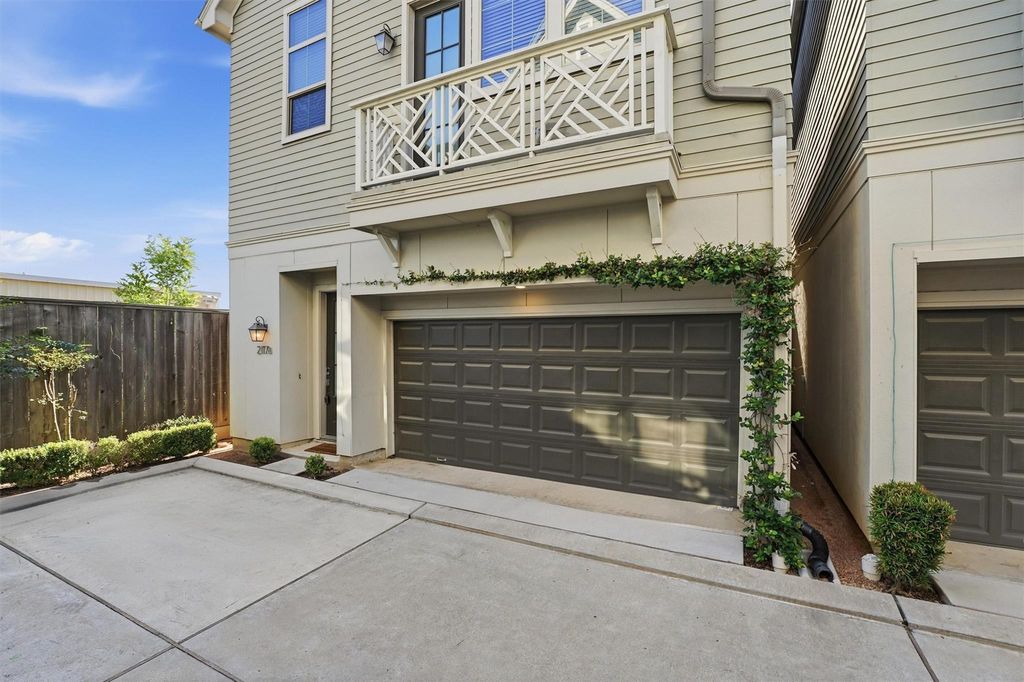2117 Naomi Street B, Houston, TX 77054