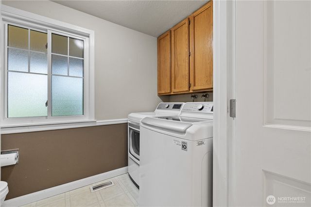 10833 32nd Drive SE, Everett, WA 98208