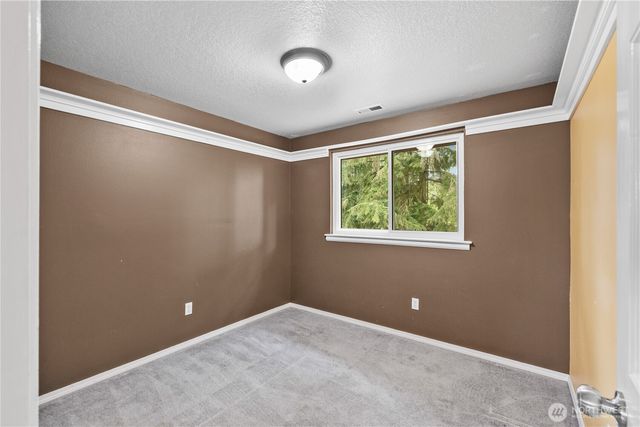 10833 32nd Drive SE, Everett, WA 98208