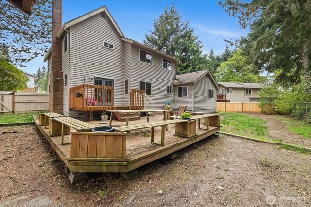 10833 32nd Drive SE, Everett, WA 98208