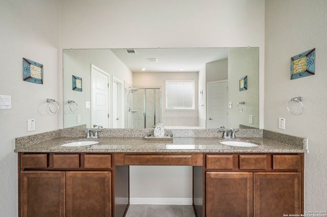 19215 Rose Cove, San Antonio, TX 78259