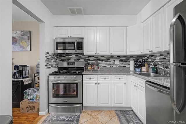 14 Charles Lane 2D, Pomona, NY 10970