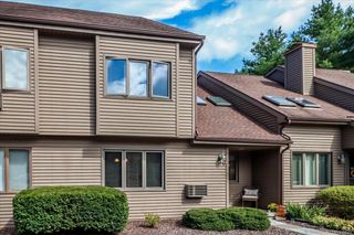 42 Twin Oaks 42, New Milford, CT 06776
