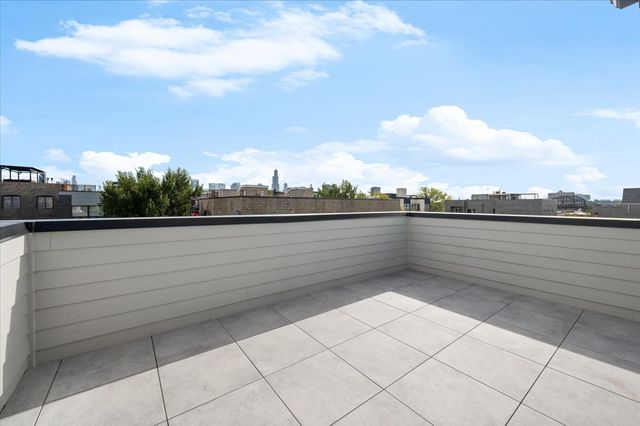 529 N Hartland Court, Chicago, IL 60622