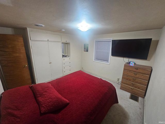 2237 Hollywood Place Street, South Bend, IN 46616