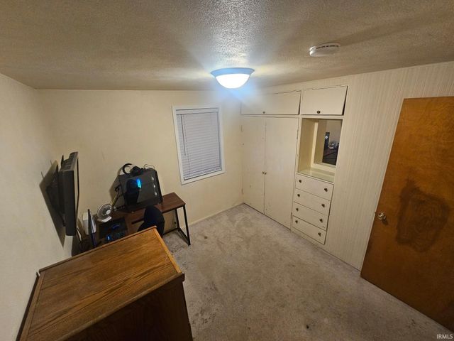 2237 Hollywood Place Street, South Bend, IN 46616