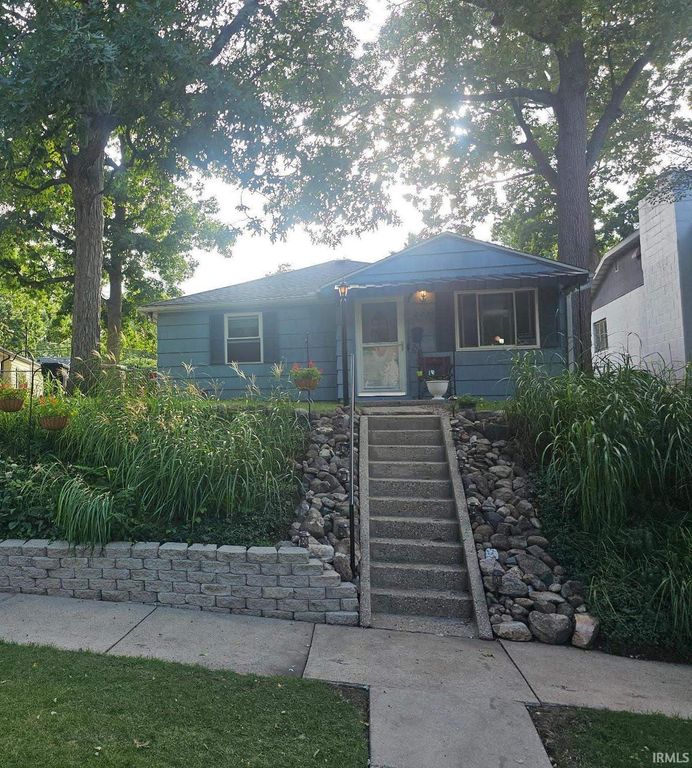 2237 Hollywood Place Street, South Bend, IN 46616