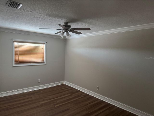 8601 RUE CHATEAU DRIVE, Largo, FL 33777