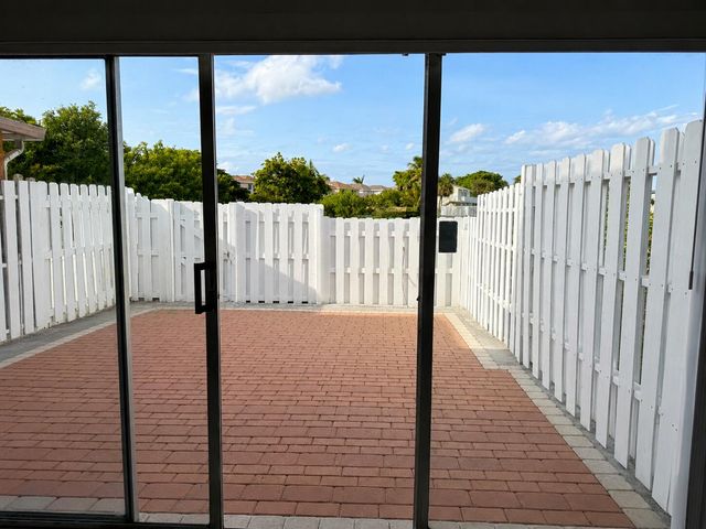 887 Crystal Lake Drive, Pompano Beach, FL 33064