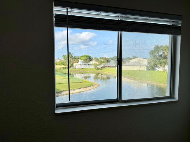 887 Crystal Lake Drive, Pompano Beach, FL 33064