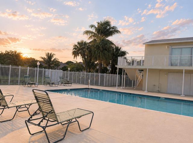 887 Crystal Lake Drive, Pompano Beach, FL 33064