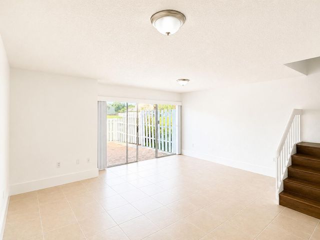 887 Crystal Lake Drive, Pompano Beach, FL 33064