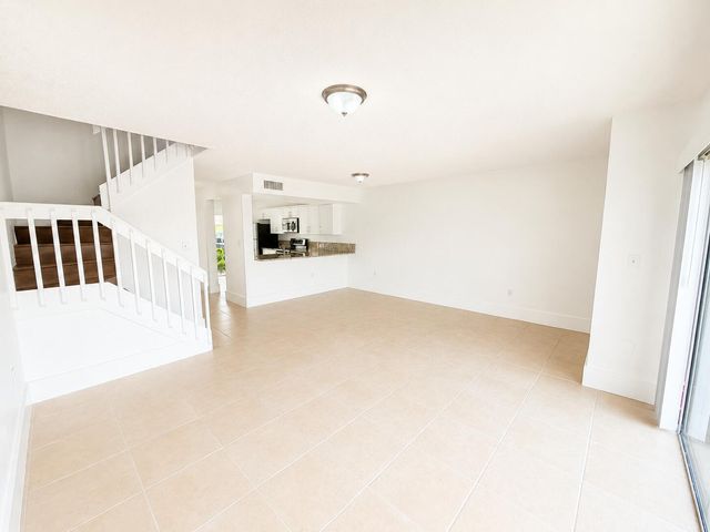 887 Crystal Lake Drive, Pompano Beach, FL 33064