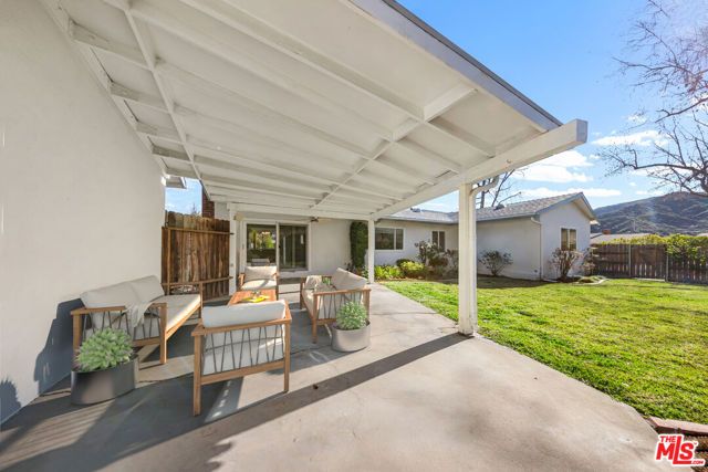 9413 La Reina Place, Tujunga (los Angeles), CA 91042