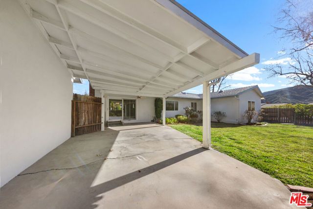 9413 La Reina Place, Tujunga (los Angeles), CA 91042
