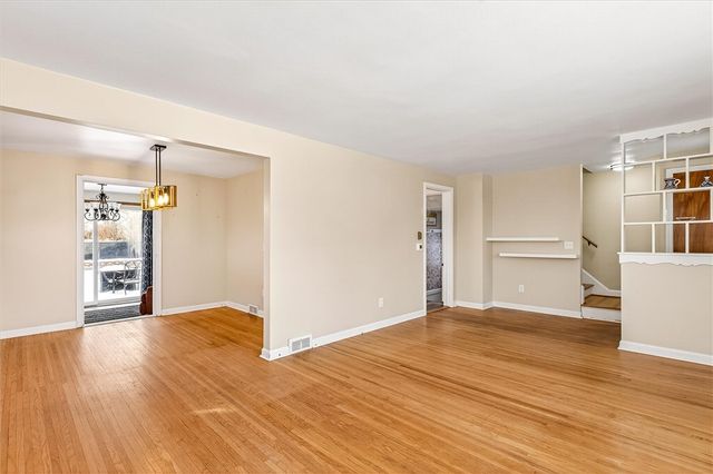 226 Peart Avenue, Irondequoit, NY 14622