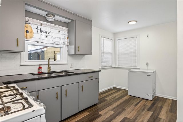 226 Peart Avenue, Irondequoit, NY 14622