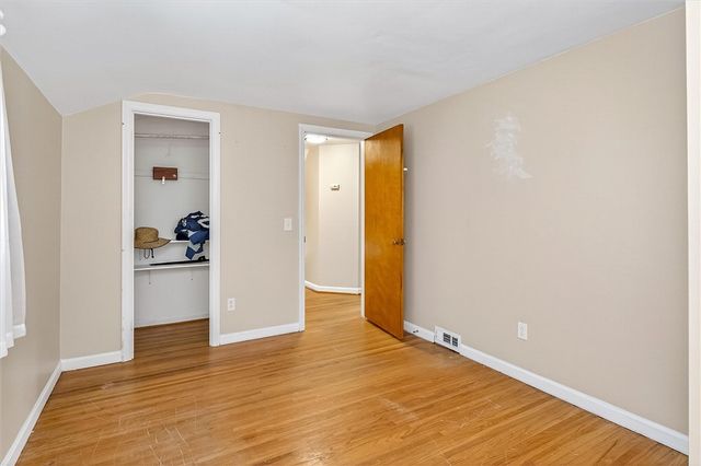 226 Peart Avenue, Irondequoit, NY 14622