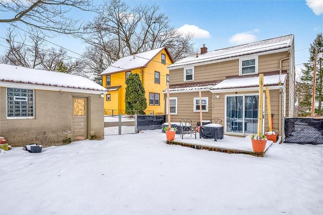 226 Peart Avenue, Irondequoit, NY 14622