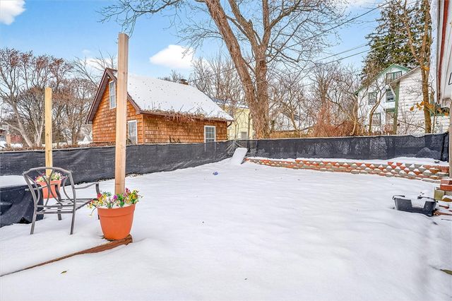 226 Peart Avenue, Irondequoit, NY 14622