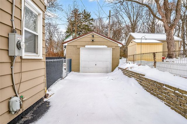 226 Peart Avenue, Irondequoit, NY 14622