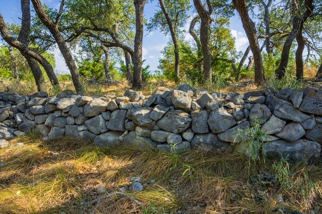 605 Elkhorn Circle, Mountain Home, TX 78058