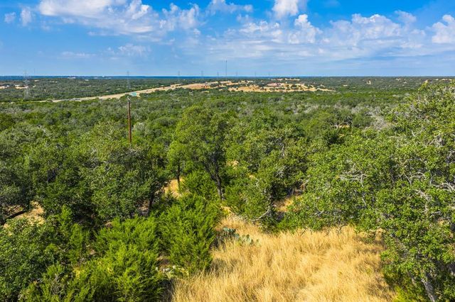 605 Elkhorn Circle, Mountain Home, TX 78058