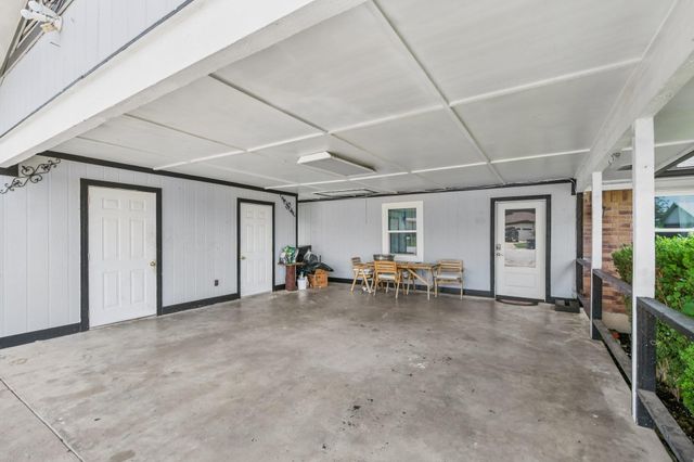 709 Harvey Ave, Burnet, TX 78611
