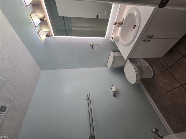 12759 Saint James Pl Apt G, Newport News, VA 23602